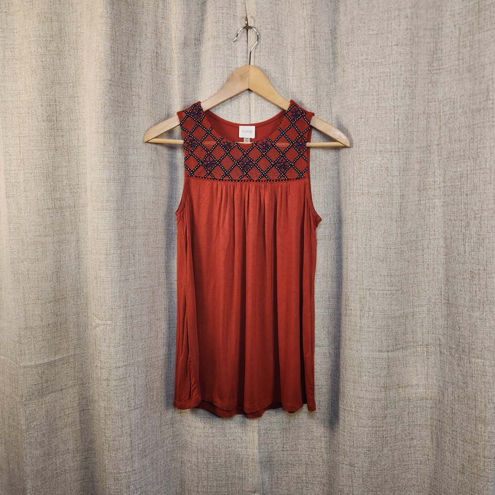 Cupio Embroidered Tank Top Women's S Red Pleated Front Beads Flowy‎ Lightweight